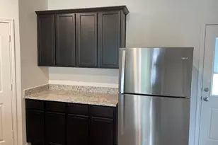 18741 Speculator Ln, Elgin, TX 78621 - Photo 10