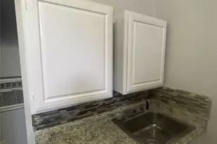 1108 W McCarty Ln, San Marcos, TX 78666 - Photo 12