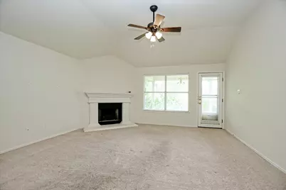 319 Lone Star Boulevard, Hutto, TX 78634 - Photo 28