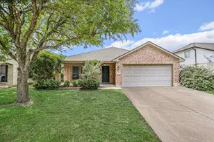 319 Lone Star Blvd, Hutto, TX 78634 - Photo 26