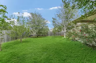319 Lone Star Blvd, Hutto, TX 78634 - Photo 30