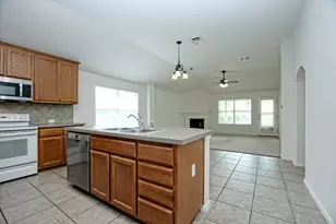 319 Lone Star Blvd, Hutto, TX 78634 - Photo 12