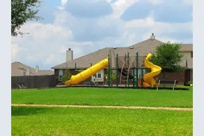 319 Lone Star Boulevard, Hutto, TX 78634 - Photo 40