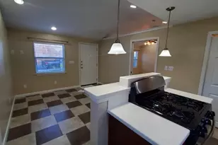 1116 Northwestern Ave, Austin, TX 78702 - Photo 2
