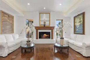 17 Hedgebrook Way, The Hills, TX 78738 - Photo 2