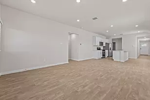 125 Raymondville Path, San Marcos, TX 78666 - Photo 16