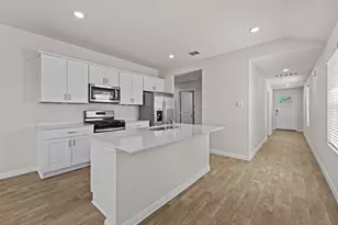 125 Raymondville Path, San Marcos, TX 78666 - Photo 6
