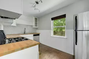 907 E 56th St, Austin, TX 78751 - Photo 8