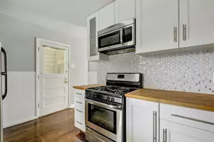 907 E 56th St, Austin, TX 78751 - Photo 10