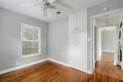 907 E 56th Street, Austin, TX 78751 - Photo 14