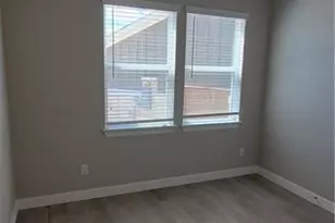 109 Everett Ct, Jarrell, TX 76537 - Photo 6