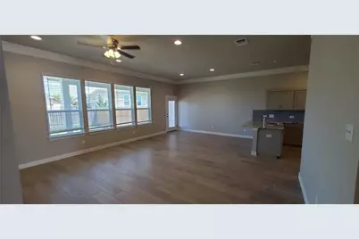109 Everett Court #B, Jarrell, TX 76537 - Photo 2