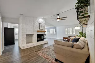 12501 Preece Dr, Austin, TX 78729 - Photo 2