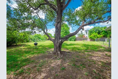 4504 Kitty Avenue, Austin, TX 78721 - Photo 28