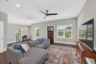 4504 Kitty Ave, Austin, TX 78721 - Photo 4