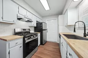 1810 Mearns Meadow Blvd, Austin, TX 78758 - Photo 10