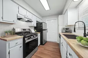 1810 Mearns Meadow Blvd, Austin, TX 78758 - Photo 4