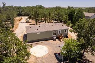 1039 Trailside Dr, Elgin, TX 78621 - Photo 24
