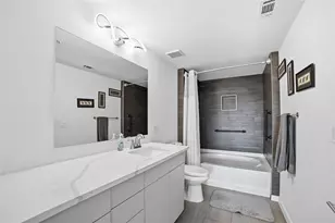 54 Rainey St, Austin, TX 78701 - Photo 22