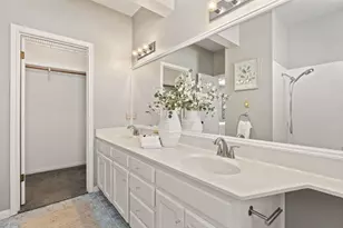 611 E 45th St, Austin, TX 78751 - Photo 20