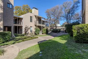 611 E 45th St, Austin, TX 78751 - Photo 28