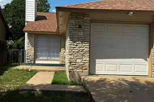 2202 Donahue Ln, Austin, TX 78744 - Photo 2