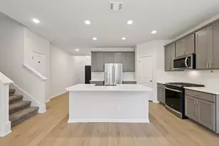 308 Castlefields St, Hutto, TX 78634 - Photo 2