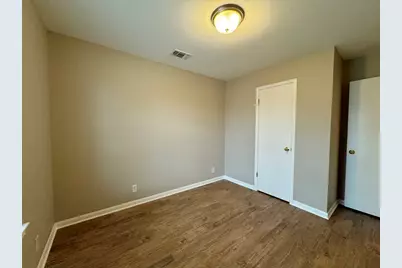 219 Crystal Knoll Boulevard, Georgetown, TX 78626 - Photo 20