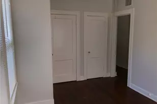 812 E 30th St, Austin, TX 78705 - Photo 8