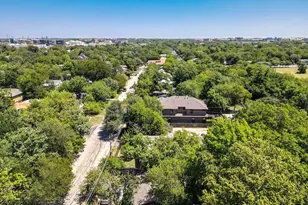 218 W 51st St, Austin, TX 78751 - Photo 16