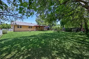 9713 Dallum Dr, Austin, TX 78753 - Photo 2