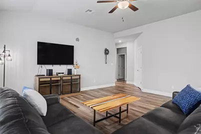 132 Birkshire Drive, Georgetown, TX 78626 - Photo 10