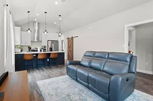 2 Stone Crk Cir, Wimberley, TX 78676 - Photo 4