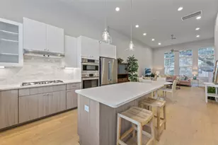 1301 Town Creek Dr, Austin, TX 78741 - Photo 12