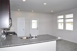 117 Keltic Dr, Kyle, TX 78640 - Photo 10