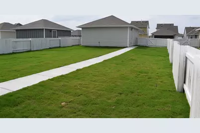 117 Keltic Drive, Kyle, TX 78640 - Photo 18