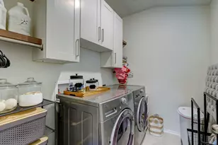 302 Danish Dr, Hutto, TX 78634 - Photo 18