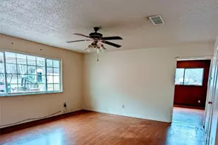 7310 Forest Wood Rd, Austin, TX 78745 - Photo 12