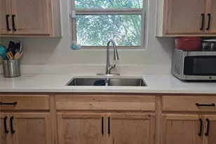 7310 Forest Wood Rd, Austin, TX 78745 - Photo 8