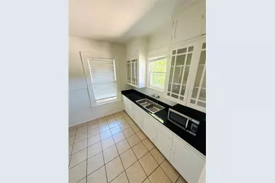 3212 E Oakmont Boulevard #B, Austin, TX 78703 - Photo 8