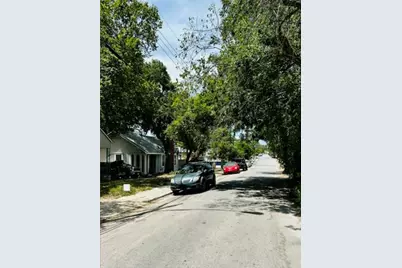 615 W 31st Street #A, Austin, TX 78705 - Photo 2