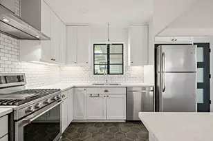1207 Ridgemont Dr, Austin, TX 78723 - Photo 2