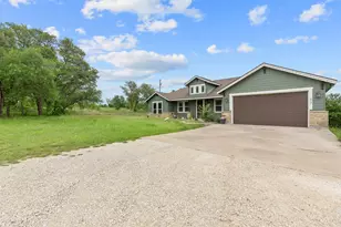 85 Co Rd 219, Florence, TX 76527 - Photo 2