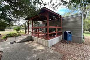 361 Laura Ln, Bastrop, TX 78602 - Photo 4
