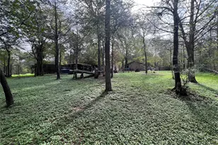 361 Laura Ln, Bastrop, TX 78602 - Photo 22