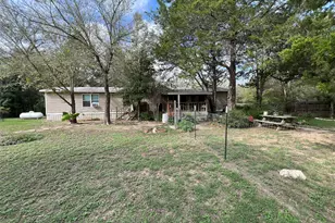 361 Laura Ln, Bastrop, TX 78602 - Photo 12
