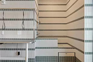 610 Davis St, Austin, TX 78701 - Photo 32