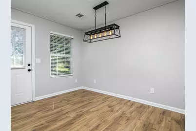 212 E Taylor Street, Thrall, TX 76578 - Photo 6