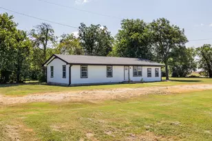 212 E Taylor St, Thrall, TX 76578 - Photo 24