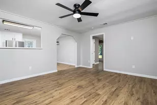 212 E Taylor St, Thrall, TX 76578 - Photo 8